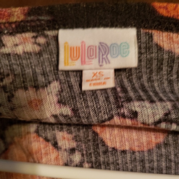 XS Lularoe Sarah - Picture 3 of 3